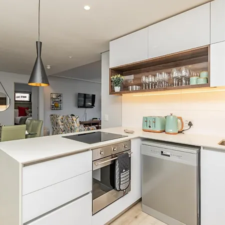 Beautiful Family Apartment With Amazing Views @ 16 On Bree Cape Town Exterior photo