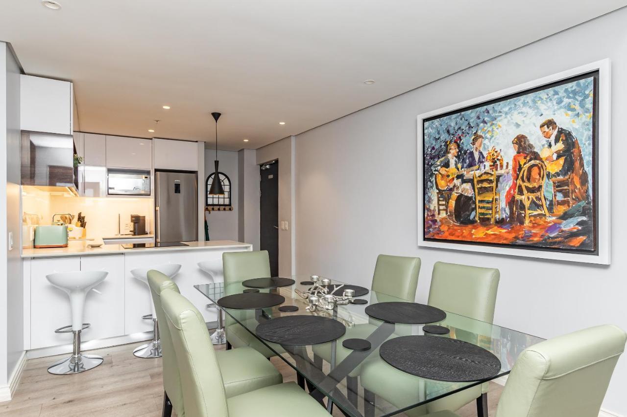 Apartment Beautiful Family With Amazing Views @ 16 On Bree *