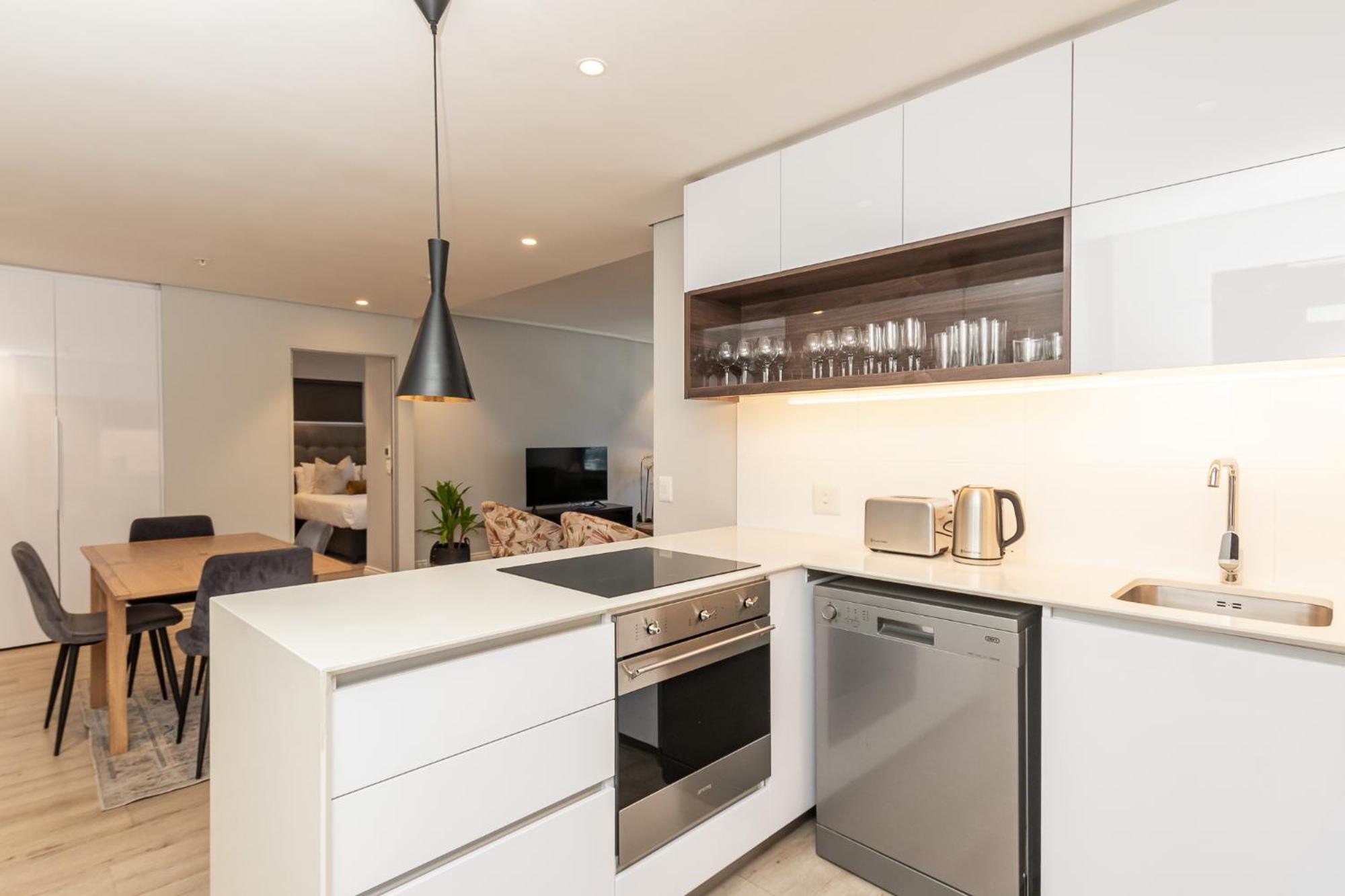Apartment Beautiful Family With Amazing Views @ 16 On Bree *