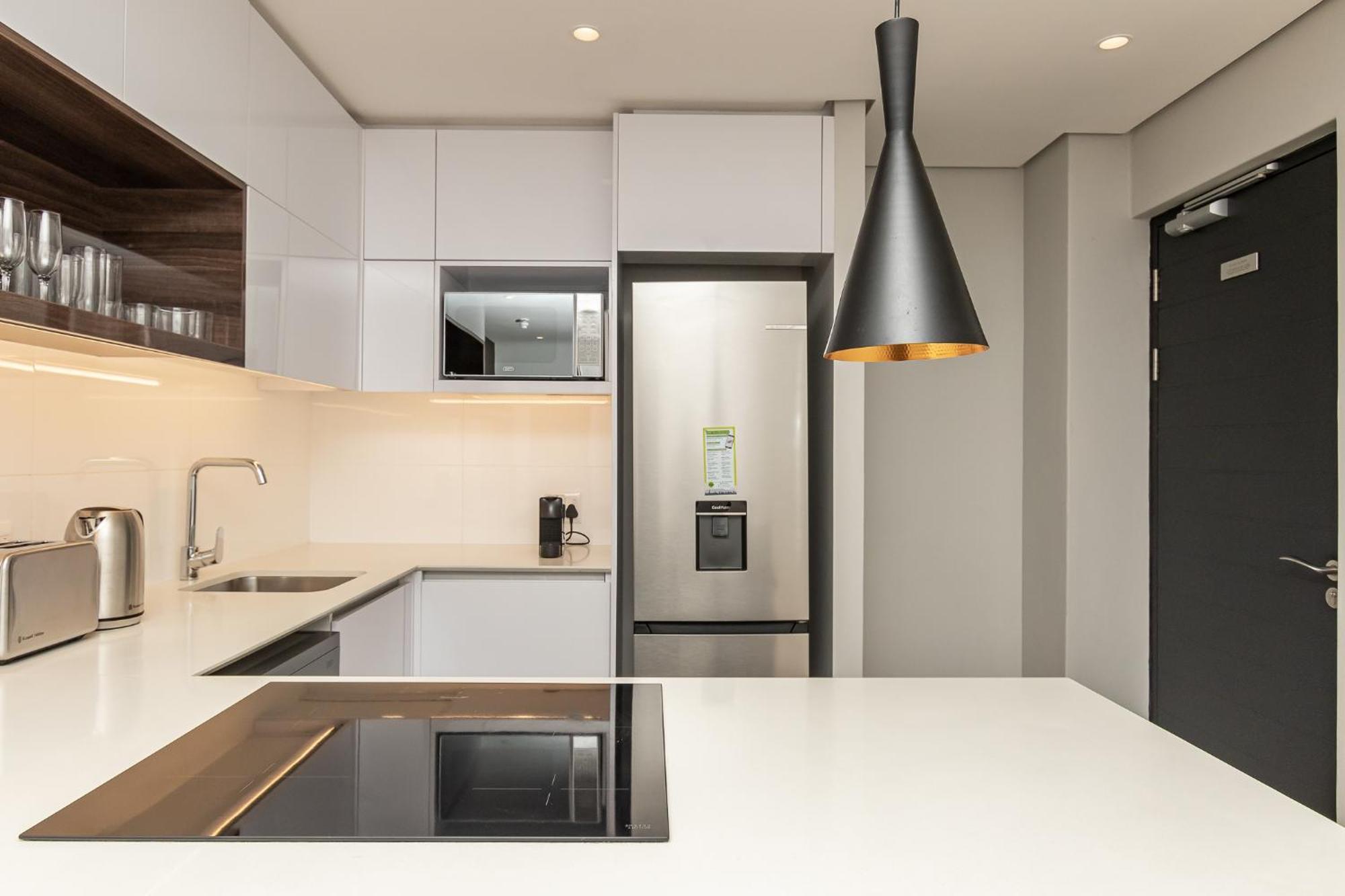 Beautiful Family With Amazing Views @ 16 On Bree Apartment Cape Town